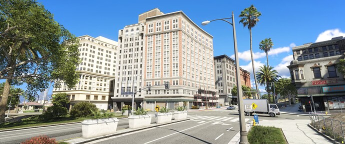 MIRROR TOWN CENTER thumbnail 2